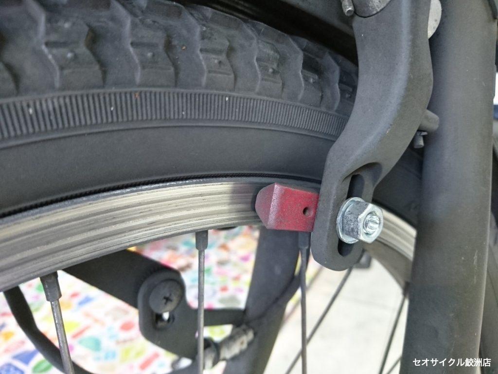 タイヤからカラカラ音がする 自転車 タイヤからカラカラ音がする 自転車