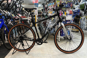 安定の太くて大きいタイヤがついたクロスバイク　MARIN KENTFIELD-1