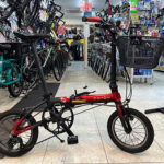 片手運転はダメ　カゴをつけましょう