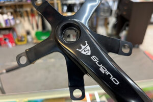 【いかがですか①】スギノ　RD4クランク　ブラック　165mm